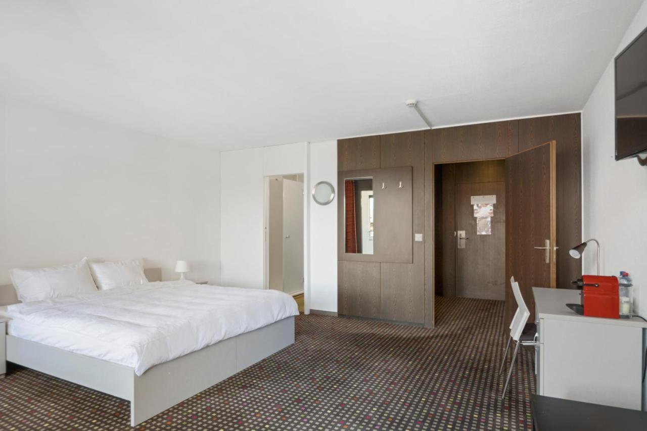Neuchatel City Hotel מראה חיצוני תמונה