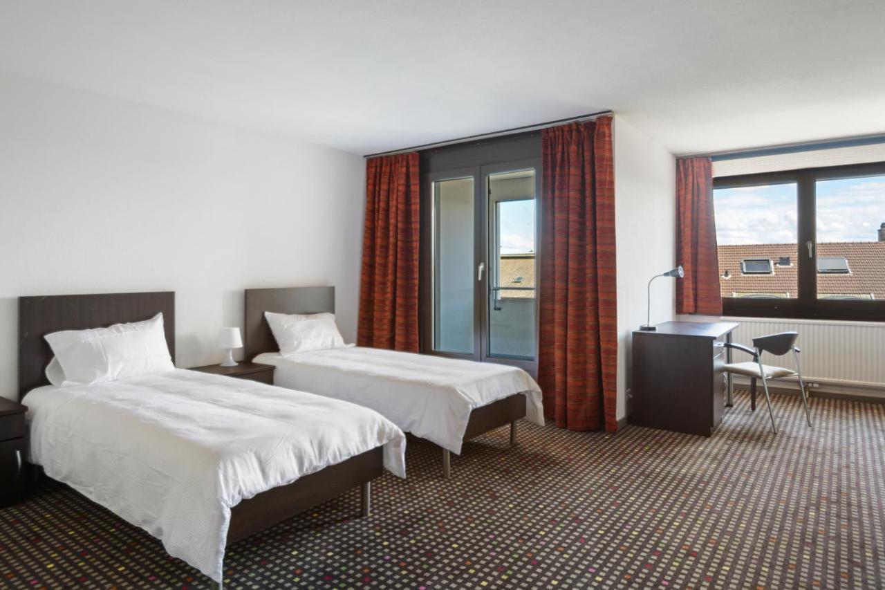 Neuchatel City Hotel מראה חיצוני תמונה