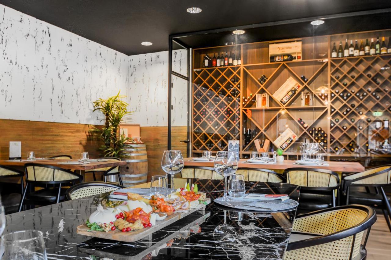 Neuchatel City Hotel מראה חיצוני תמונה